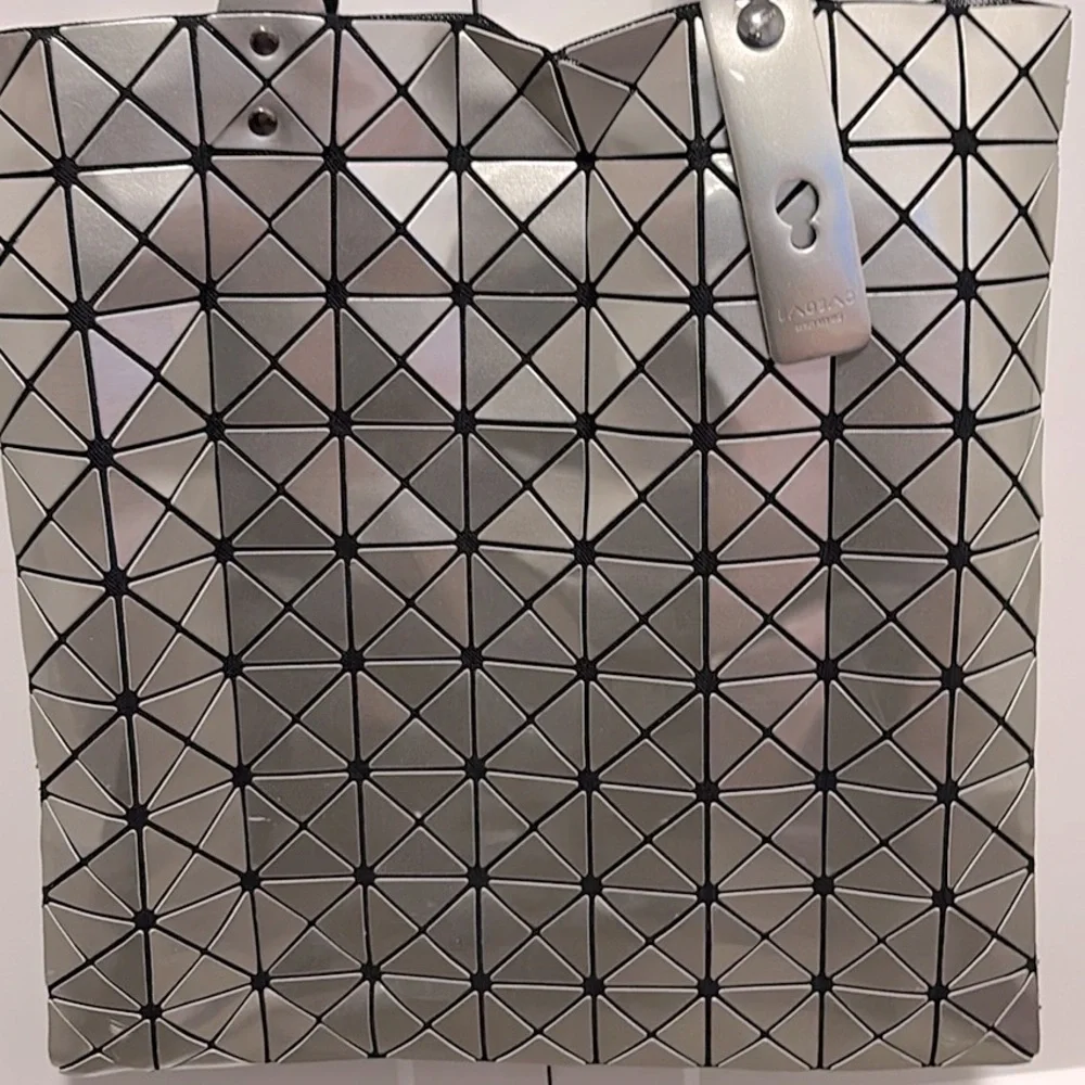 [Bao Bao] Issey Miyake Metallic PVC Geometric Black Mesh Zip-Close Shoulder Tote - Picture 8 of 16
